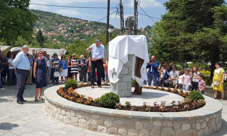 Μπέκας Γλυπτό